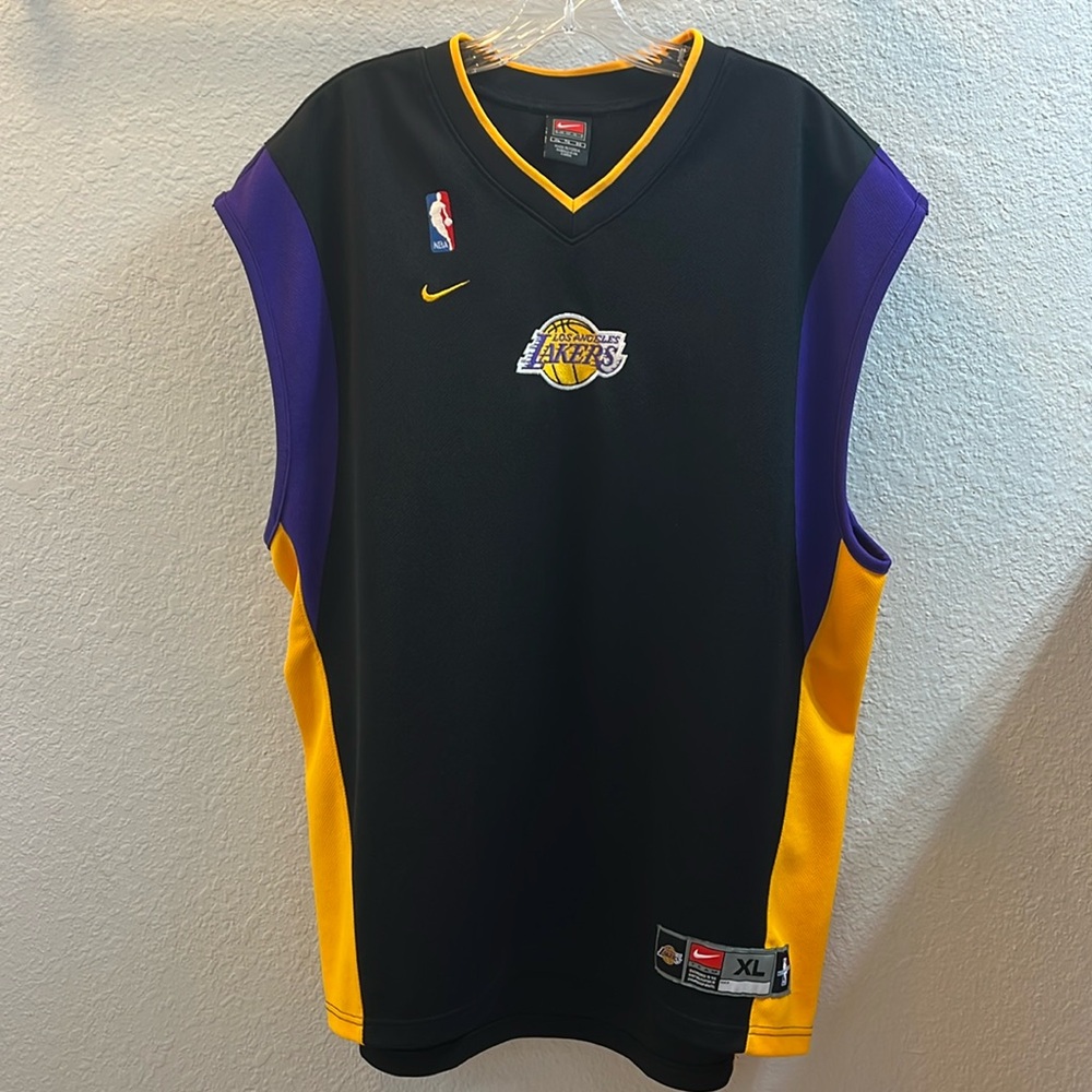 Los Angeles Lakers Nike Team Jersey